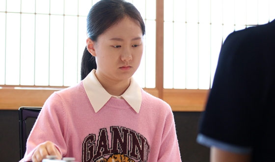 김은지 '첫 출전, 첫 결승' 후지사와리나와 15일 대결