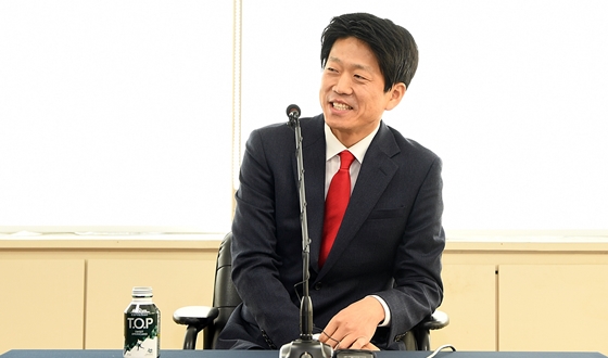 �迵�� �繫���� 