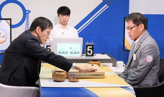 ��õ ��Ÿ����, �ڽ¹� ����� '������ ����'