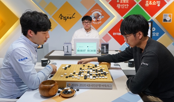 ��Ʈ����, ������-����-���ѽ� Ȱ������ 4���� Ż��