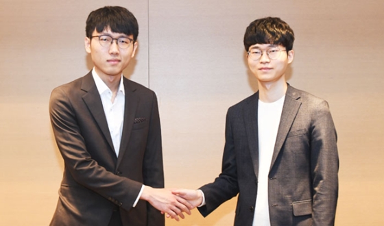 �ѱ� �뺴�� �տ� �޸� �߱����� ���� �����