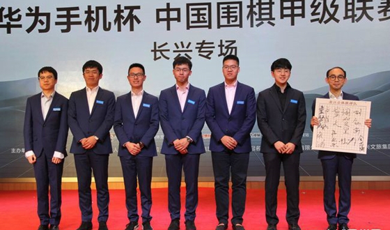 갩  ʸƮ 2R  ' vs '