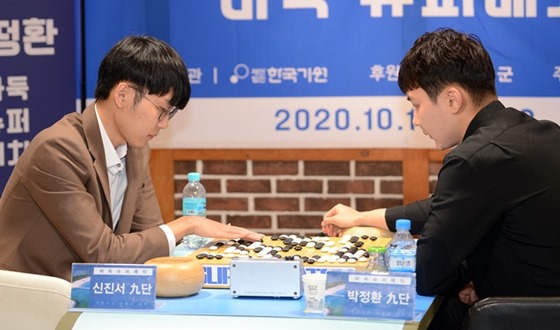 ������, ����ȯ���� '�ʹ� 2����'