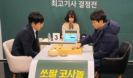 ������, �ܸ������� �̵��� ���� ��12���� �ߡ�