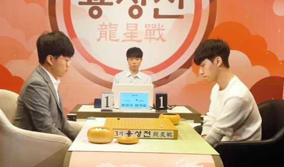 �Ź���, ���� ���� 8�� ����