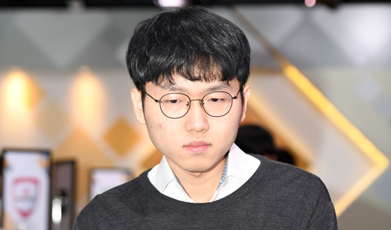 ������ 28���� ���� ��ħǥ, �Դܵ��� �Ź����� ������