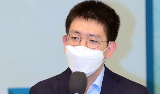 ������, 2���� ���ߴ� ���翵���� ù ��