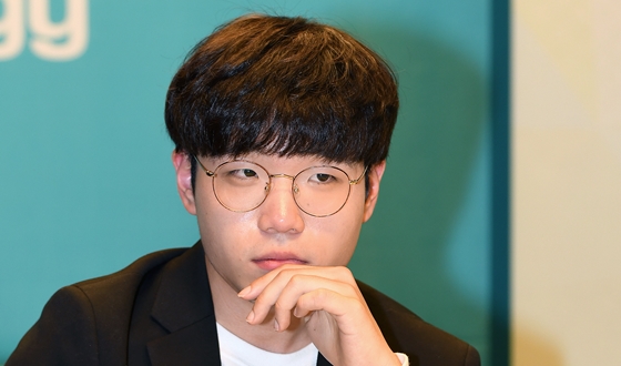 ���翵, 5���� ����� ����ϰ� �¸�