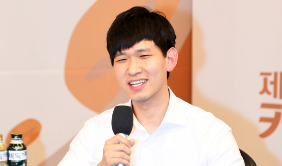 ������, �Ź��� ������ �Խ��ְ��� ��ŭ