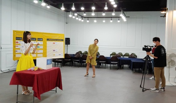 '�¶���' �����Ѹ��衦See you on-line!