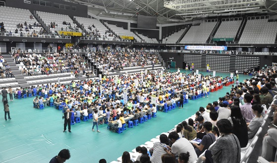 '������ ����!' �ٵ��� ڦ 8������ ������