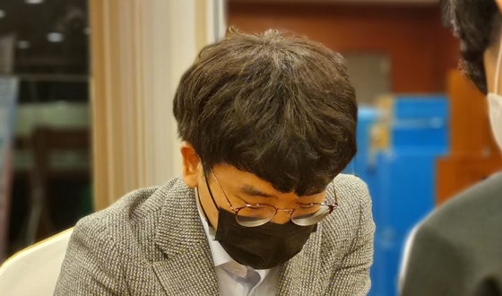 ��ȯ��, ����Ƹ������� ��ǥ����