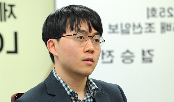 Ź,  ù LG ! Ŀ 1  2