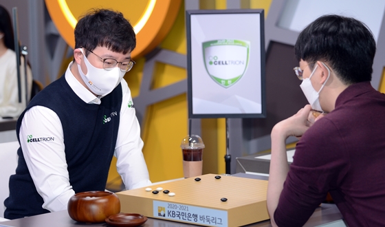 ��Ʈ����, â�� 2�� ���� ���Ը��� ù ���