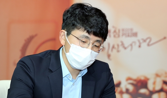 ������ ���ƽ�Ŀ�ǹ� ��������� �ڽŰ� ���ڴ١�