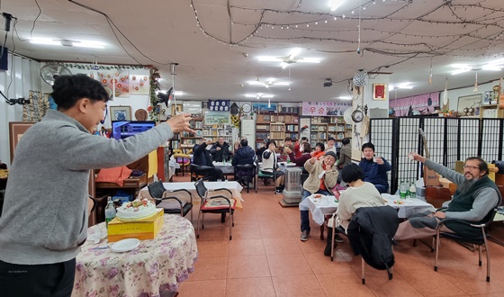 '�츮 �ٵϵ��� ������ �����̷���!'