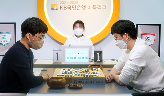 ���� ���� Kixx, �Źٶ� 4���� 4�� ����