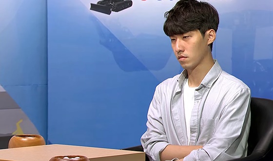 �����, �������� '���ڽ�' �ռ� 3���� ����