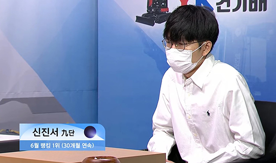 ������, 6���� ������ ���� �Ҿ� ��ȴ�