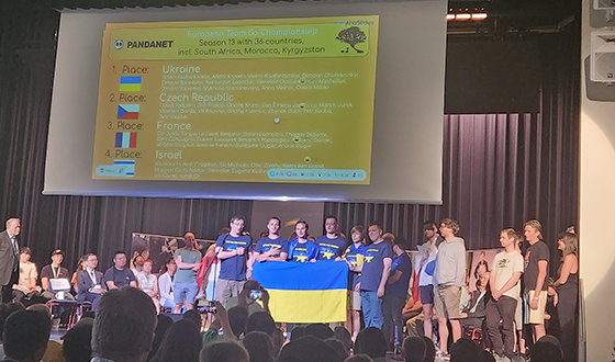 �����ٵ���׷���, �����ٵϹ�ȭ �ºο��� ������