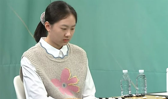 김은지, 여자 최강자 최정 상대로 선취점