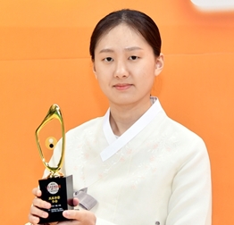 ������, ������� 4���� �޼����� �� ���� 3ȸ ���