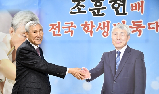 ������, ���� ���Ͽ��� '��1ȸ ��������' ����