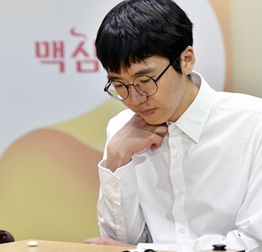 ������, ĥ���ȱ� ���� �� 'ù �Խ� �ְ�' ���